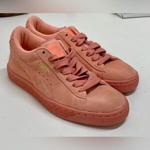 Women’s Girls 4 C EU 35.5 Puma Pink Suede Sneakers Soccer Shoes